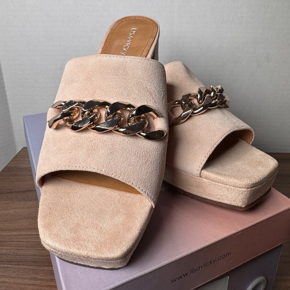 Lisa Vicky Magnetic2V Tinder Pink Suede SlipOn Heel Sandal Gold Chain 8 1/2M New